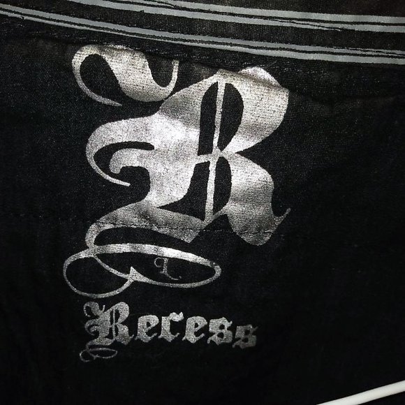 RECESS SHIRT short SLEEVE * BEADED DESIGN on back - Picture 3 of 5